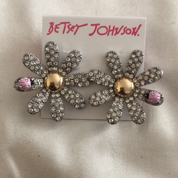 Betsey Johnson Silver Tone Daisy Stud Earrings Pink LadyBug Crystal Accents NWT - Picture 4 of 13